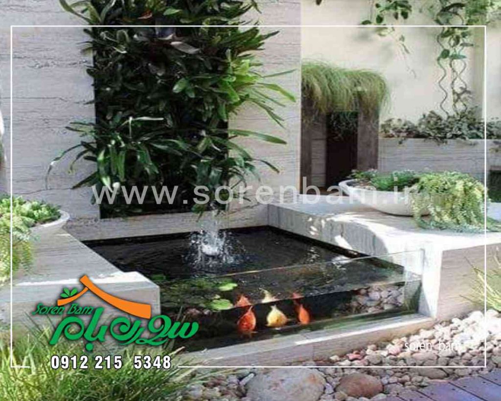 آبنمای سنگی در محوطه ویلا