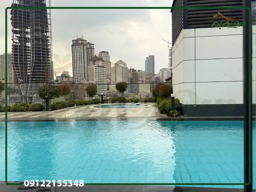 اجرای استخر در روف گاردن